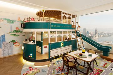 The Hong Kong Explorer room at the Island Shangri-La, Hong Kong