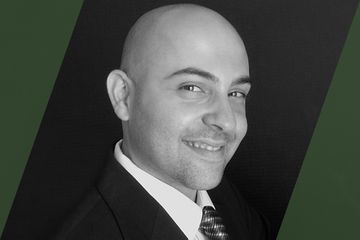 A headshot of Mo Noubani